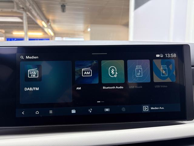 Hyundai TUCSON STYLE AUT KLIMAAUTOMATIK TOTWINKEL NAVI SHZ RFK PDC 
