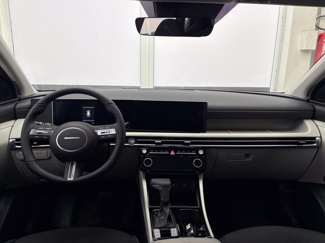 Hyundai TUCSON STYLE AUT KLIMAAUTOMATIK TOTWINKEL NAVI SHZ RFK PDC 