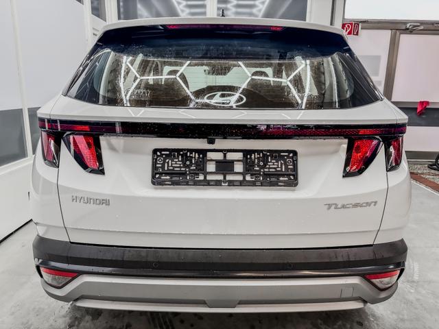 Hyundai TUCSON STYLE AUT KLIMAAUTOMATIK TOTWINKEL NAVI SHZ RFK PDC 
