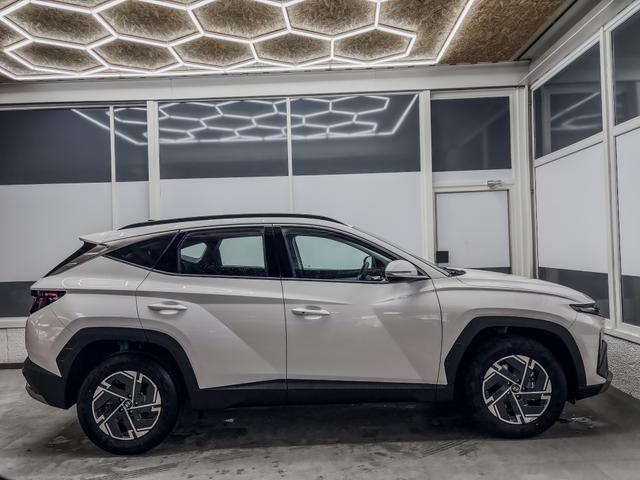 Hyundai TUCSON STYLE AUT KLIMAAUTOMATIK TOTWINKEL NAVI SHZ RFK PDC 