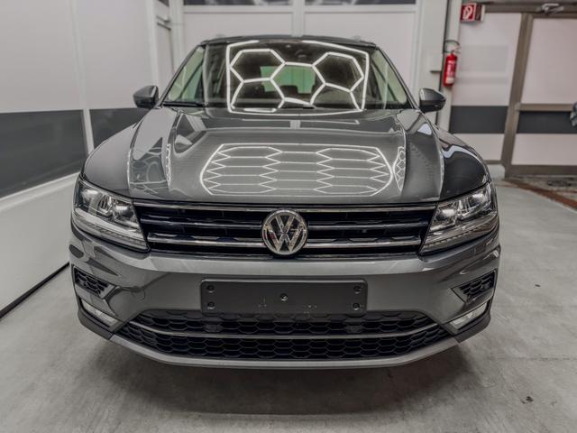 Volkswagen Tiguan HIGHLINE 2.0 TDI NAVI AHK ACC SHZ 