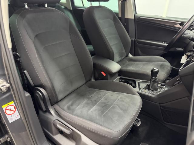 Volkswagen Tiguan HIGHLINE 2.0 TDI NAVI AHK ACC SHZ 