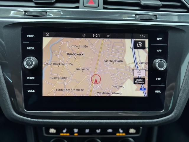 Volkswagen Tiguan HIGHLINE 2.0 TDI NAVI AHK ACC SHZ 