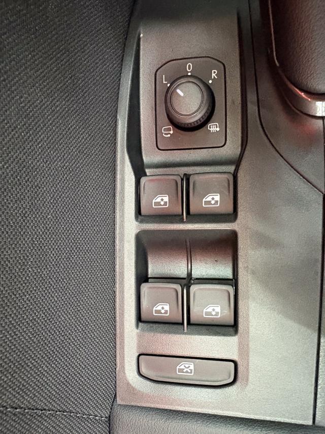 Cupra Leon Sportstourer 1.5 eTSI DSG 150PS AHK MATRIX ALLWETTERREIFEN ACC SHZ RFK KEYLESS 