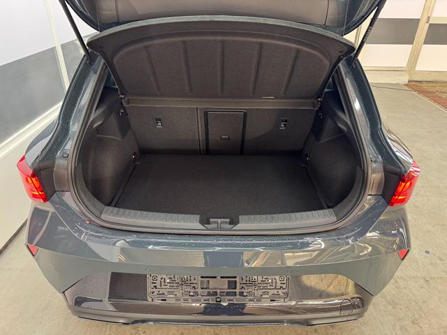 Cupra Leon 1.5 TSI 150PS SHZ KEYLESS ACC RFK 