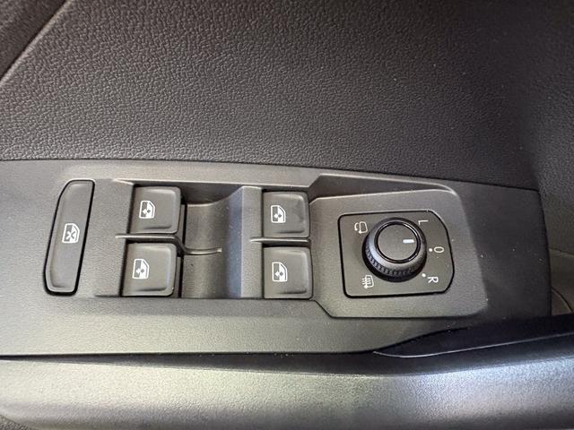 Volkswagen T-Cross EDITION 1.0 TSI 115PS SHZ KEYLESS RFK PDC 