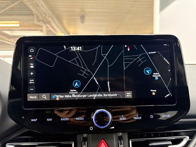 Hyundai i30 Kombi STYLE EDITION NAVI SHZ KLIMAAUTOMATIK RFK LED PDC v+h 