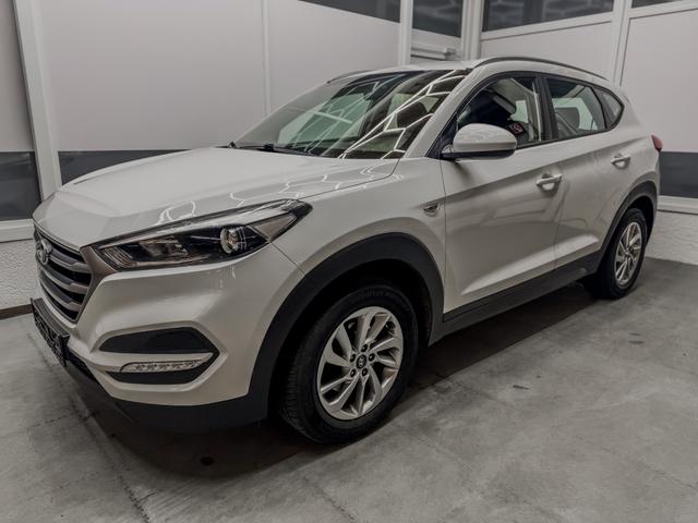 Hyundai TUCSON - GO+ 1.6 T-GDi 177PS AHK NAVI SHZ PDC