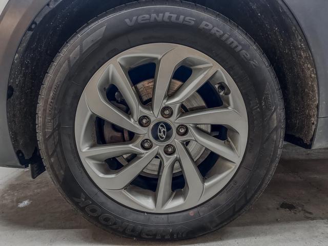 Hyundai TUCSON GO+ 1.6 T-GDi 177PS AHK NAVI SHZ PDC 