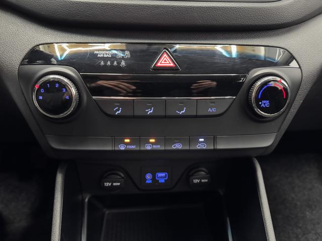 Hyundai TUCSON GO+ 1.6 T-GDi 177PS AHK NAVI SHZ PDC 