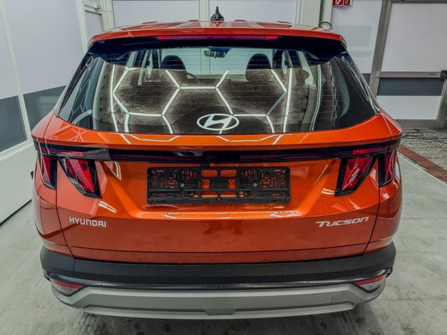 Hyundai TUCSON - TREND SHZ NAVI PDC RFK