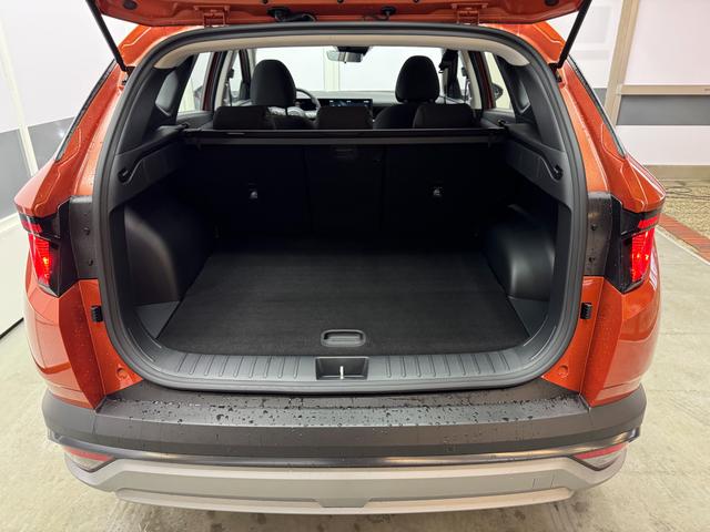 Hyundai TUCSON TREND SHZ NAVI PDC RFK 