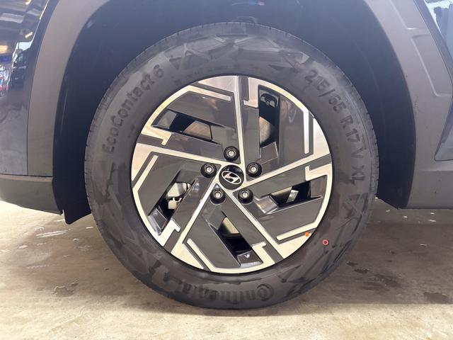 Hyundai TUCSON STYLE KLIMAAUTOMATIK TOTWINKEL NAVI SHZ RFK PDC 