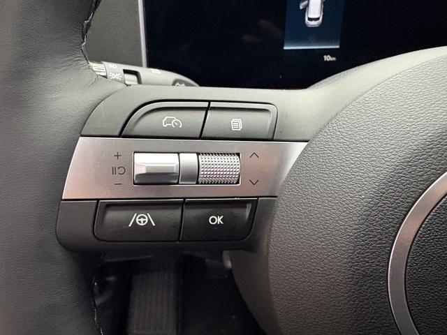 Hyundai TUCSON STYLE KLIMAAUTOMATIK TOTWINKEL NAVI SHZ RFK PDC 