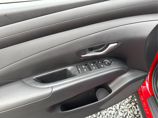 Hyundai / TUCSON / Rot /  /  / SHZ NAVI PDC RFK