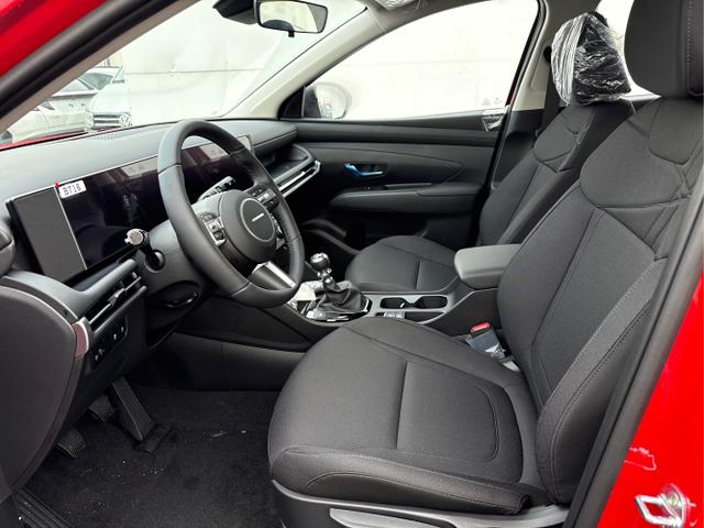 Hyundai / TUCSON / Rot /  /  / SHZ NAVI PDC RFK