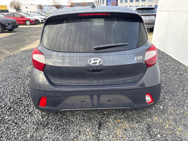 Hyundai / i10 / Grau / / / AUT NAVI SHZ RFK TEMPOMAT 