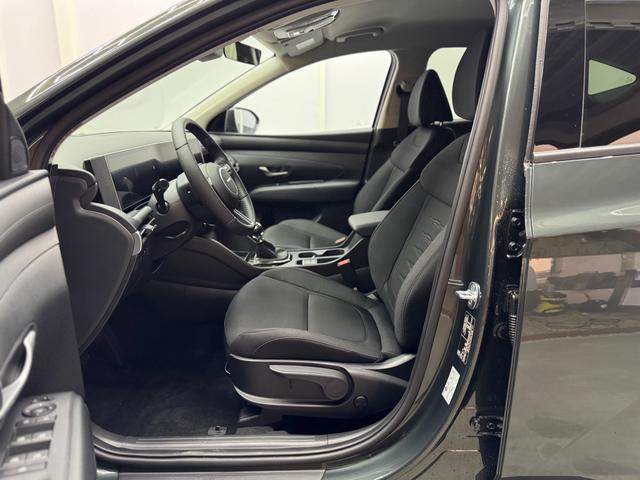 Hyundai TUCSON STYLE KLIMAAUTOMATIK TOTWINKEL NAVI SHZ RFK PDC 