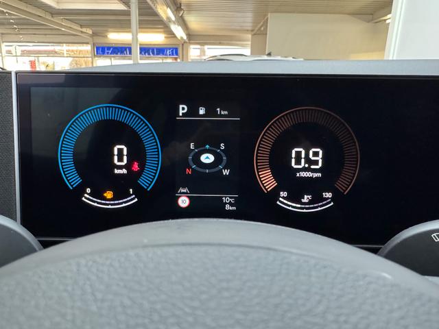 Hyundai TUCSON STYLE AUT ACC 18ALU KLIMAAUTOMATIK TOTWINKEL NAVI SHZ RFK PDC 