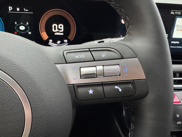 Hyundai TUCSON STYLE AUT ACC 18ALU KLIMAAUTOMATIK TOTWINKEL NAVI SHZ RFK PDC 