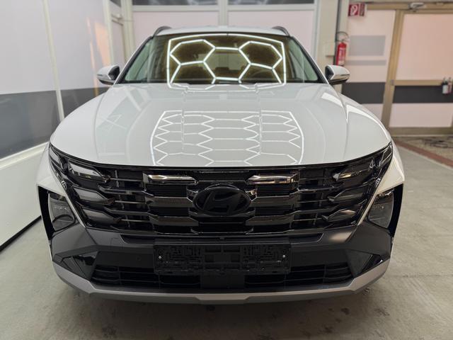 Hyundai TUCSON STYLE AUT ACC 18ALU KLIMAAUTOMATIK TOTWINKEL NAVI SHZ RFK PDC 