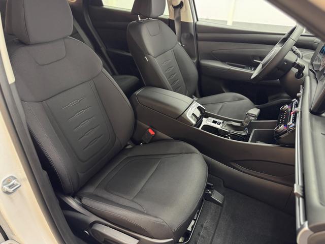 Hyundai TUCSON STYLE AUT ACC 18ALU KLIMAAUTOMATIK TOTWINKEL NAVI SHZ RFK PDC 