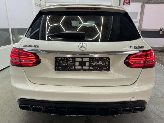 Mercedes-Benz C-Klasse AMG S NAVI PANO BURMEISTER HUD 