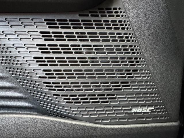 Hyundai Staria Signature 2WD 7-Sitz AUT PANO NAVI LEDER ACC 