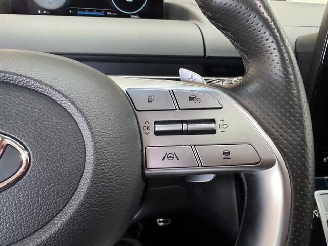 Hyundai Staria Signature 2WD 7-Sitz AUT PANO NAVI LEDER ACC 