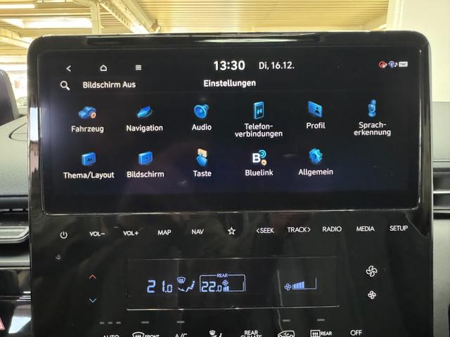 Hyundai Staria Signature 2WD 7-Sitz AUT PANO NAVI LEDER ACC 