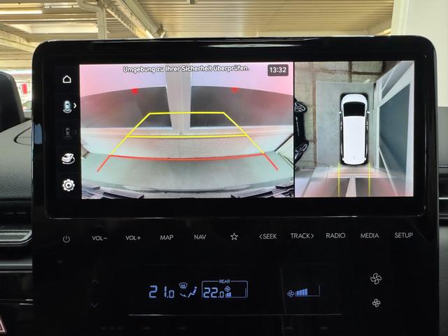 Hyundai Staria Signature 2WD 7-Sitz AUT PANO NAVI LEDER ACC 