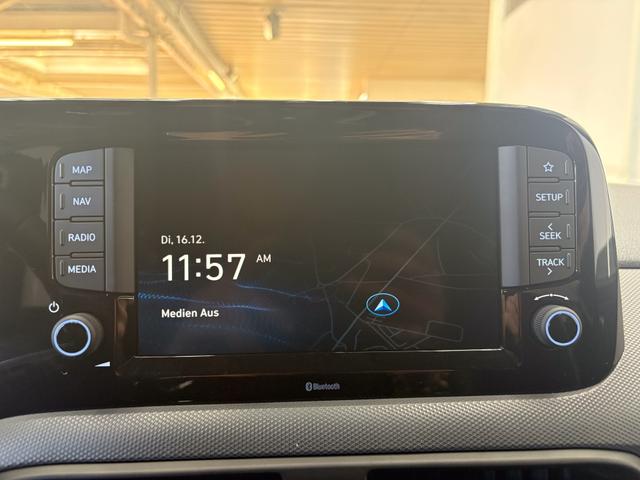 Hyundai i10 STYLE AUT KLIMAAUTOMATIK NAVI SHZ RFK TEMPOMAT 