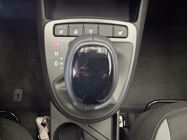 Hyundai i10 STYLE AUT KLIMAAUTOMATIK NAVI SHZ RFK TEMPOMAT 