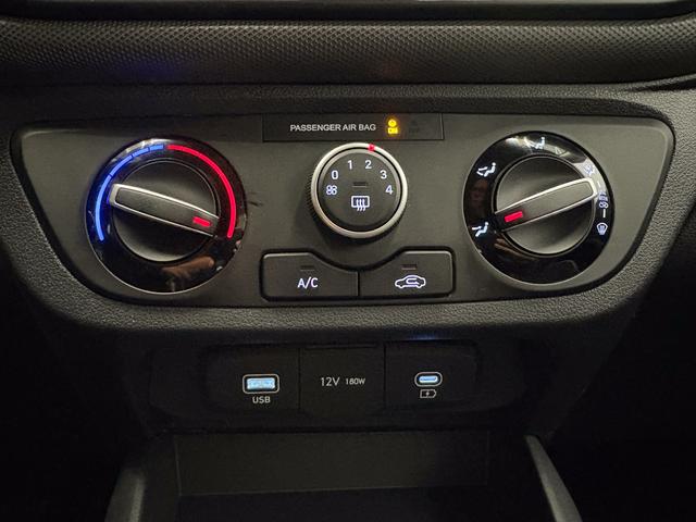 Hyundai i10 STYLE AUT NAVI SHZ RFK TEMPOMAT 