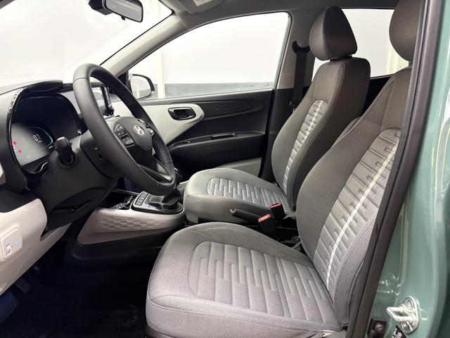 Hyundai i10 PREMIUM AUT SHZ SMART KEY KLIMAAUTOMATIK AMBIENTE ALU RFK PDC NAVI 