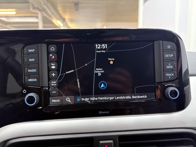 Hyundai i10 PREMIUM AUT SHZ SMART KEY KLIMAAUTOMATIK AMBIENTE ALU RFK PDC NAVI 