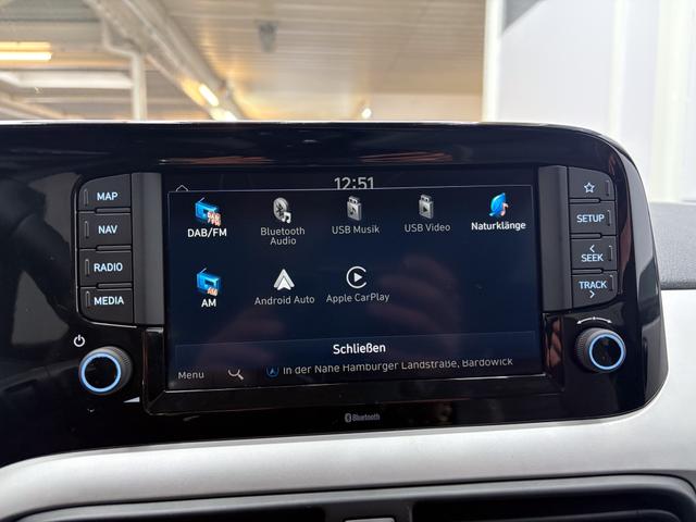 Hyundai i10 PREMIUM AUT SHZ SMART KEY KLIMAAUTOMATIK AMBIENTE ALU RFK PDC NAVI 