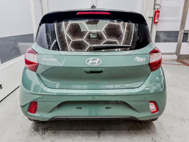 Hyundai i10 PREMIUM AUT SHZ SMART KEY KLIMAAUTOMATIK AMBIENTE ALU RFK PDC NAVI 