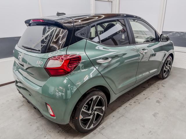 Hyundai i10 PREMIUM AUT SHZ SMART KEY KLIMAAUTOMATIK AMBIENTE ALU RFK PDC NAVI 