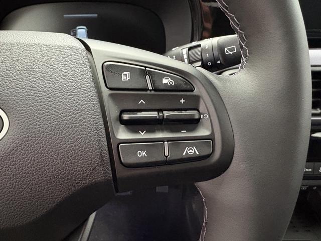 Hyundai i10 PREMIUM AUT SHZ SMART KEY KLIMAAUTOMATIK AMBIENTE ALU RFK PDC NAVI 