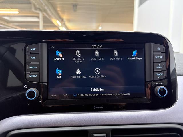 Hyundai i10 PREMIUM AUT SHZ SMART KEY KLIMAAUTOMATIK AMBIENTE ALU RFK PDC NAVI 