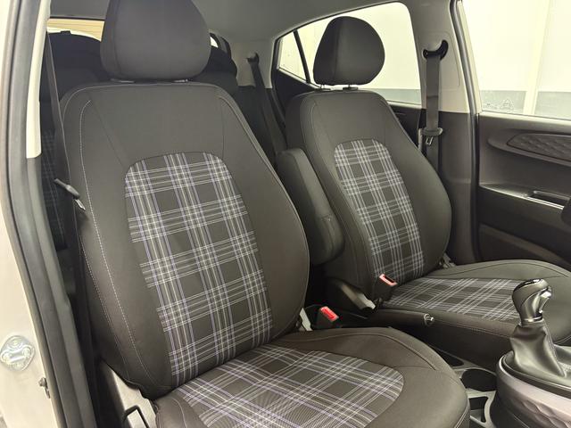 Hyundai i10 PREMIUM AUT SHZ SMART KEY KLIMAAUTOMATIK AMBIENTE ALU RFK PDC NAVI 