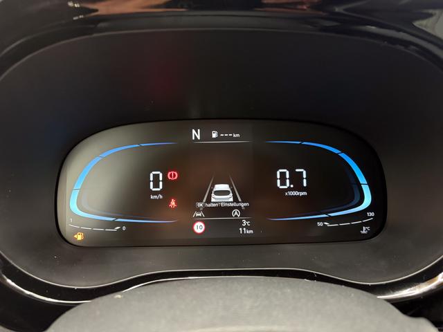 Hyundai i10 PREMIUM AUT SHZ KLIMAAUTOMATIK AMBIENTE ALU RFK PDC NAVI 