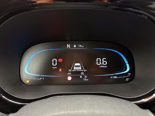 Hyundai i10 PREMIUM AUT SHZ KLIMAAUTOMATIK AMBIENTE ALU RFK PDC NAVI 