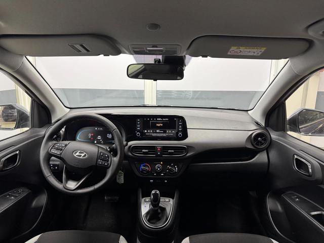 Hyundai i10 STYLE AUT KLIMAAUTOMATIK NAVI SHZ RFK TEMPOMAT 