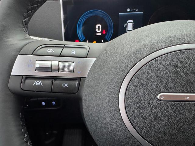 Hyundai TUCSON STYLE TRANSPORTSCHADEN KLIMAAUTOMATIK TOTWINKEL NAVI SHZ RFK PDC 