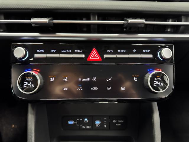 Hyundai TUCSON STYLE TRANSPORTSCHADEN KLIMAAUTOMATIK TOTWINKEL NAVI SHZ RFK PDC 