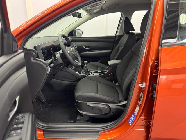 Hyundai TUCSON STYLE TRANSPORTSCHADEN KLIMAAUTOMATIK TOTWINKEL NAVI SHZ RFK PDC 