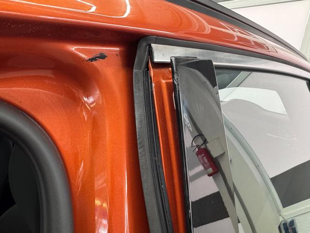 Hyundai TUCSON STYLE TRANSPORTSCHADEN KLIMAAUTOMATIK TOTWINKEL NAVI SHZ RFK PDC 