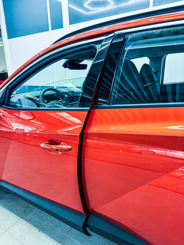 Hyundai TUCSON STYLE TRANSPORTSCHADEN KLIMAAUTOMATIK TOTWINKEL NAVI SHZ RFK PDC 